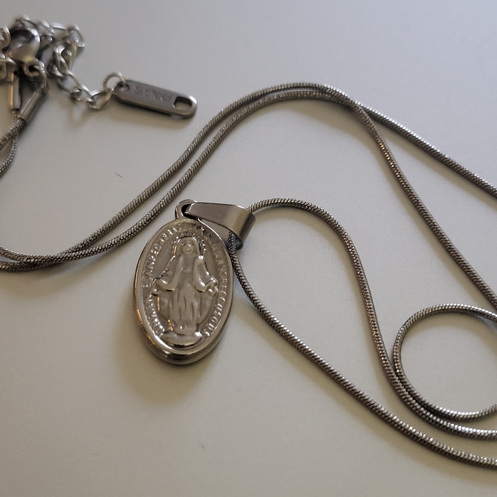 Silver Miraculous Medal Catholic Pendant Necklace